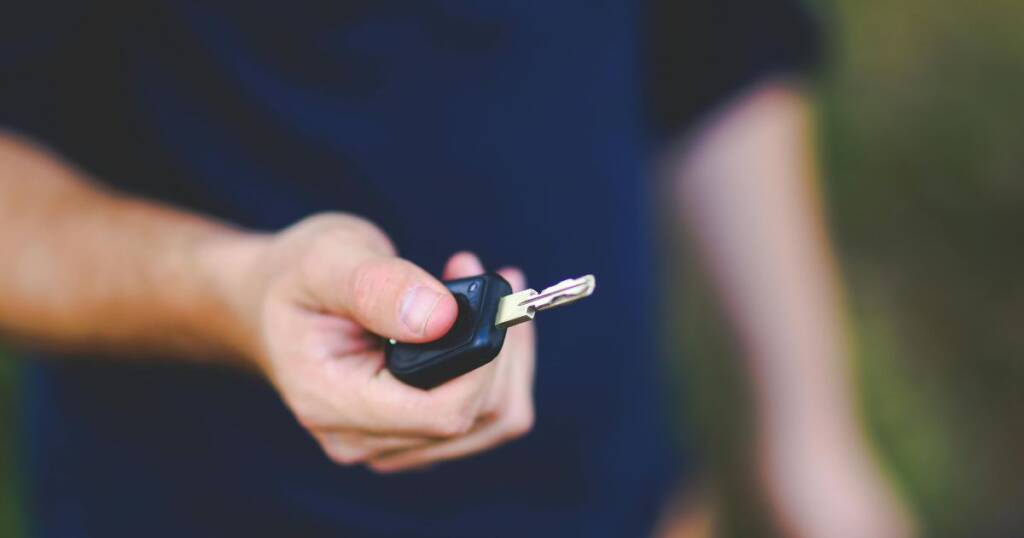 How to Rent a Mini Cooper in Dubai 