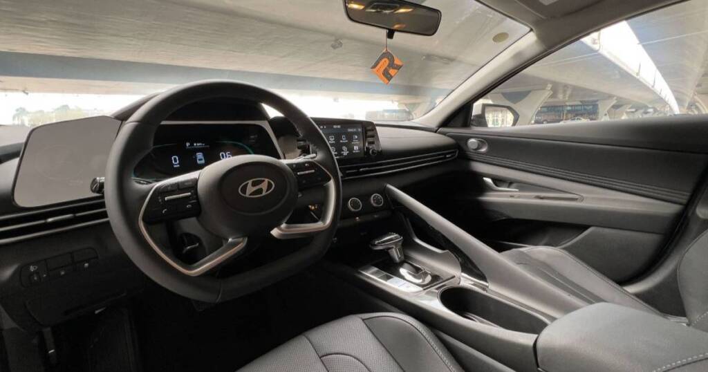 How to rent out Hyundai Elantra 