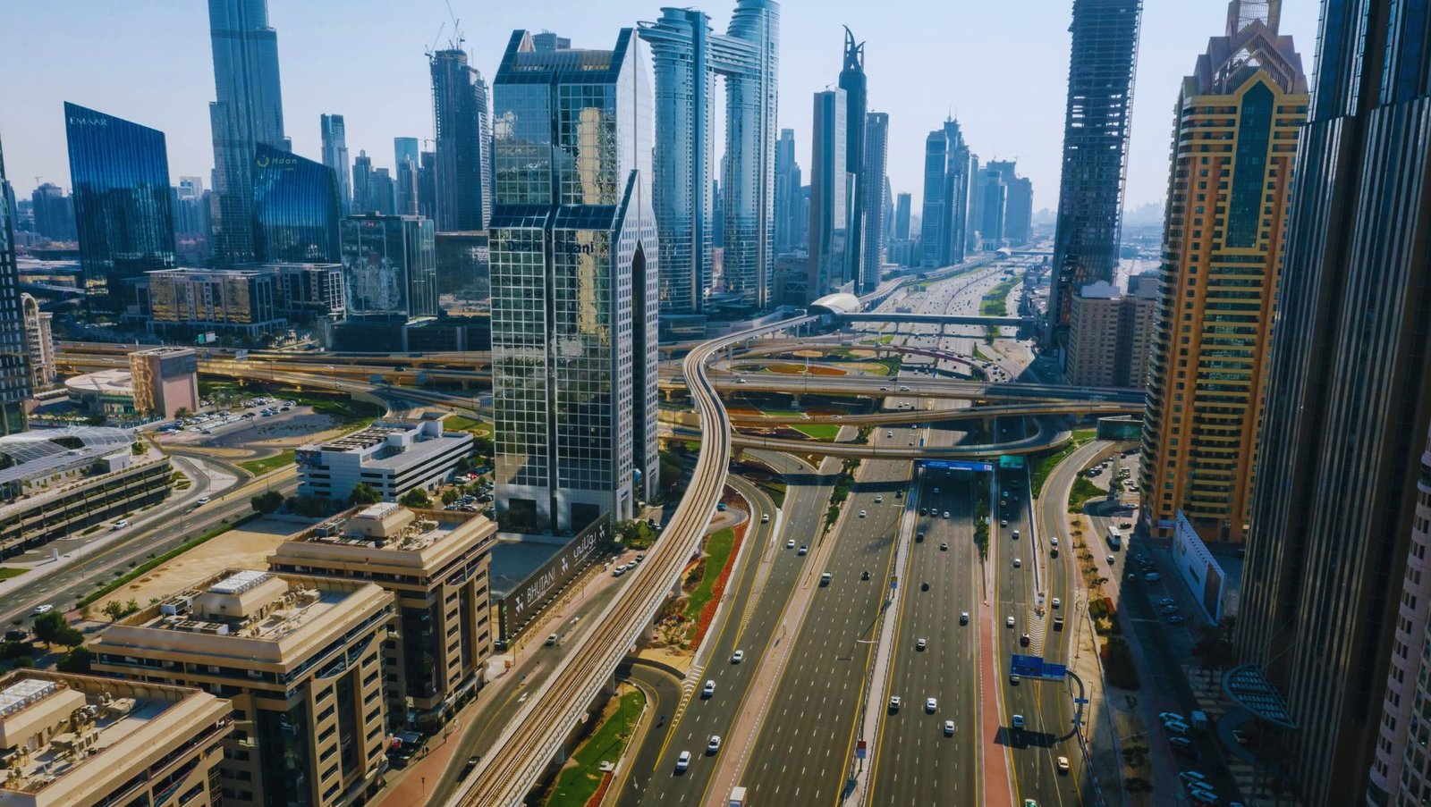 Is It Easy to Drive in Dubai?