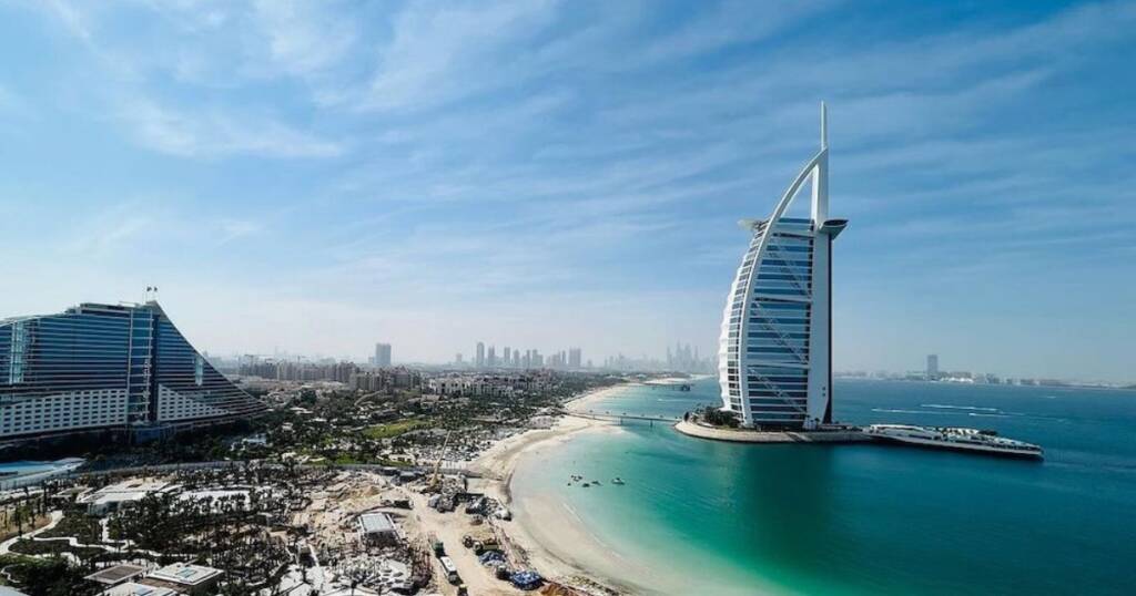 Mini Cooper in Dubai