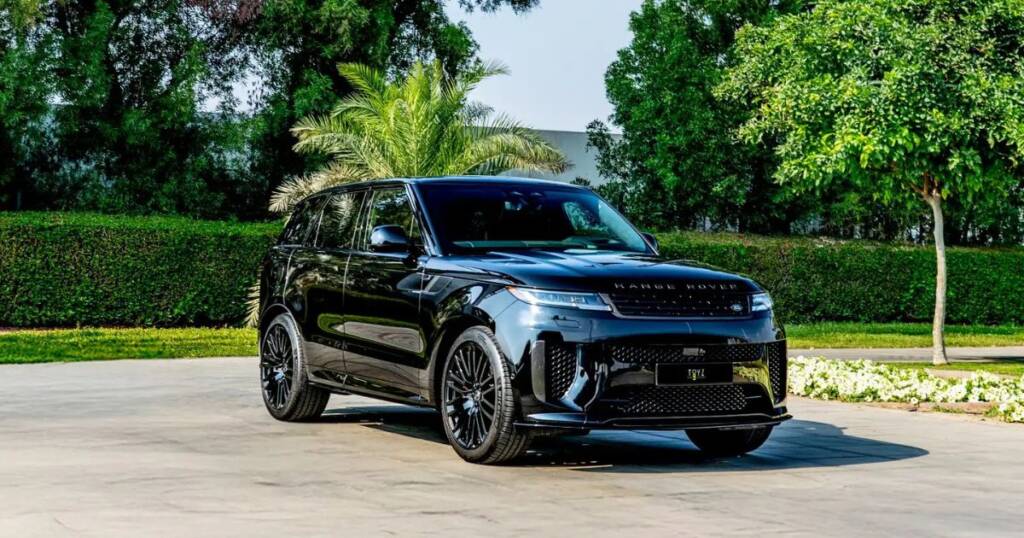 In which Case Range Rover Sport fits best 