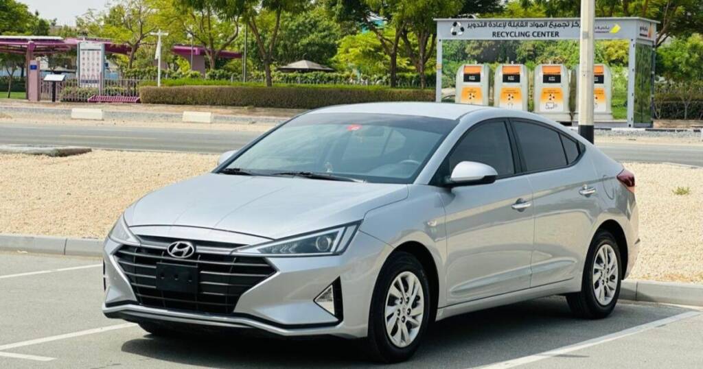 hire Hyundai Elantra in Dubai