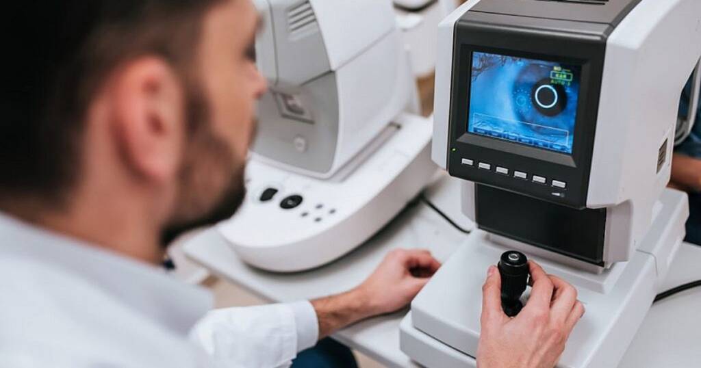 Eye Test for Driving License Dubai