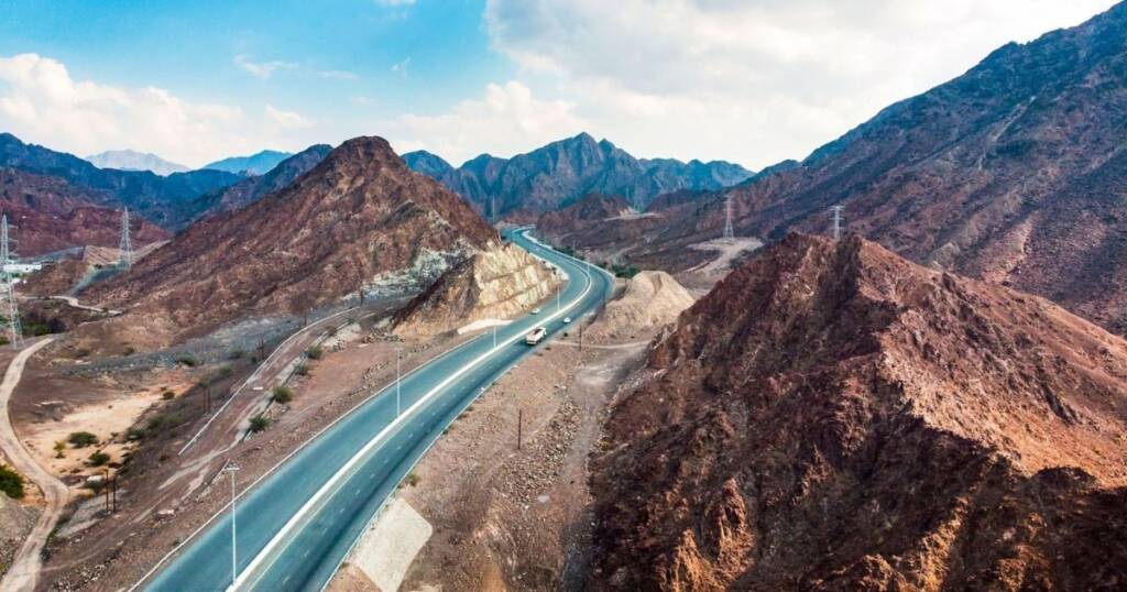 Dubai to Hatta Road Trip